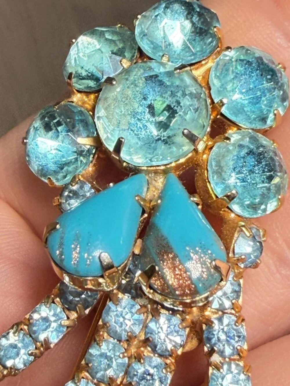 Vintage Aqua Blue Rhinestone Shooting Star Brooch Art Glass Gold Tone 1960s